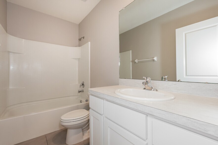 Building Photo - 2893 Peony Pr Ln