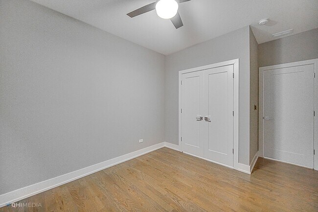 Building Photo - 1734 W 21st Pl