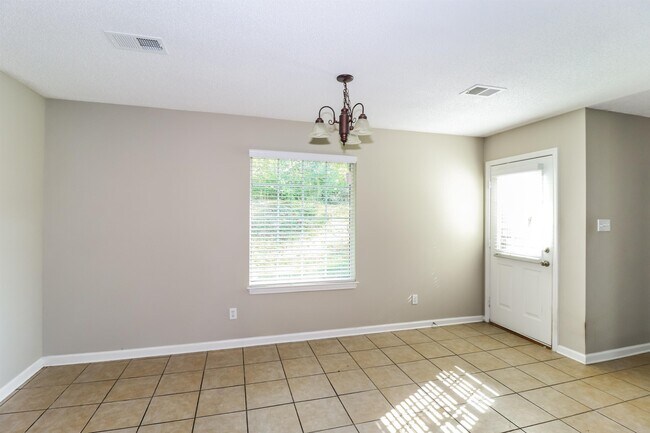 Building Photo - 4350 Cedar Hills Rd