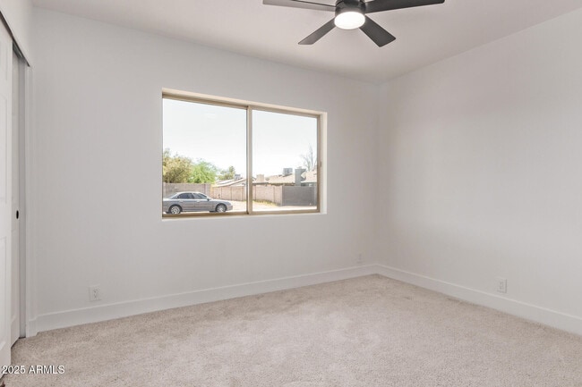 Building Photo - 816 E Saguaro St