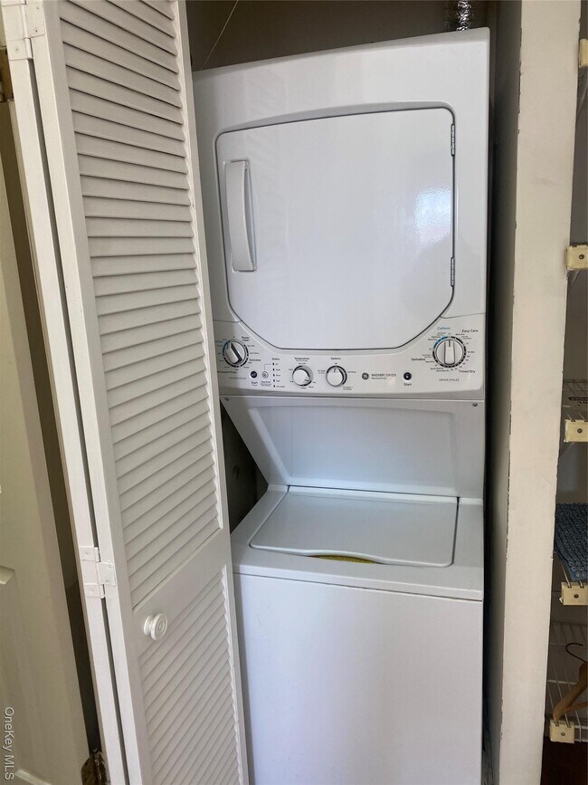 Building Photo - 110 Theodore Fremd Ave