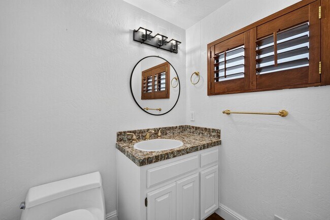 Building Photo - 1837 Lackland Dr