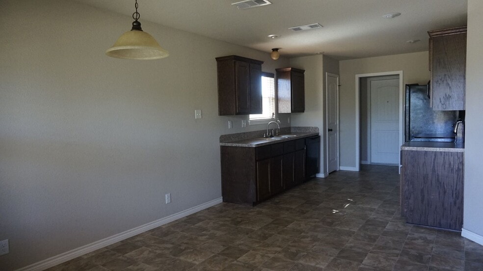 Building Photo - 6500 Castle Gap Dr