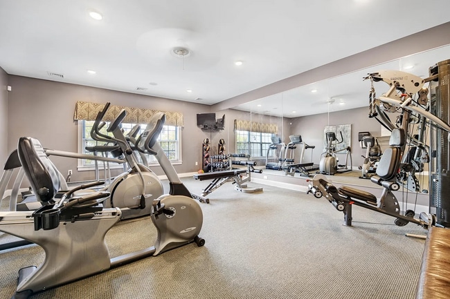 Building Photo - Edgewater East Apartments