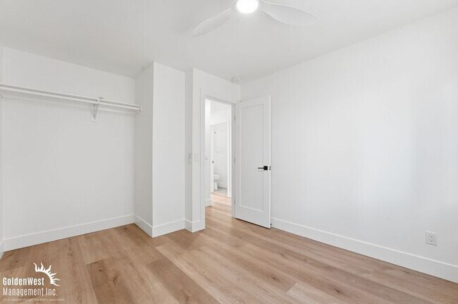Building Photo - Stylish New Build 2Bdm 1Ba Apartment in a Prime Clairemont Location.