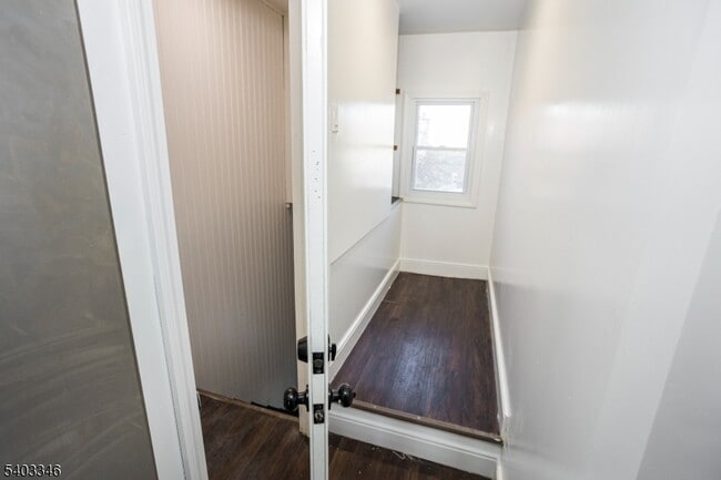 Building Photo - 11 Ellington St