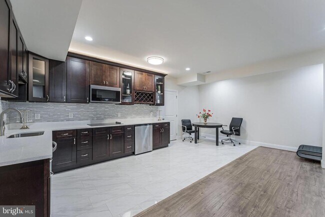 Building Photo - 22507 Bowens Wharf Pl