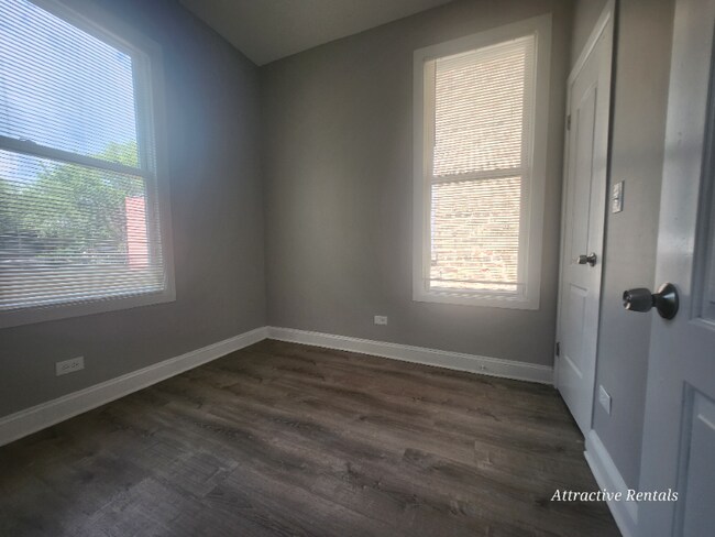 Building Photo - 6606 S Evans Ave