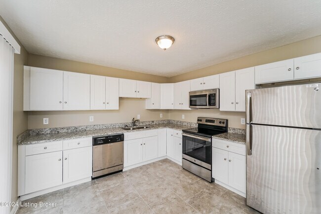 Building Photo - 8205 Krystle Ridge Pl
