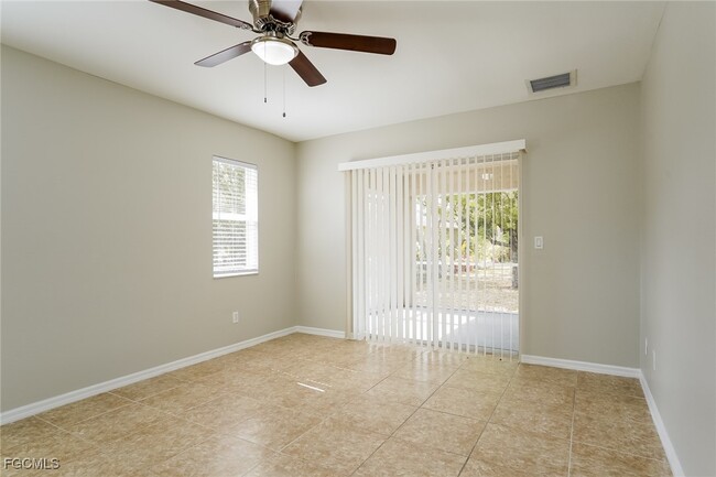 Building Photo - 1206 SW 10th Terrace