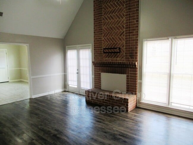 Building Photo - 6836 Spring River Rd