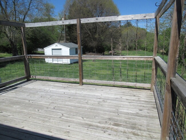 Building Photo - Charming 3-Bedroom Brick Home for Rent on the West Side of Lincolnton!