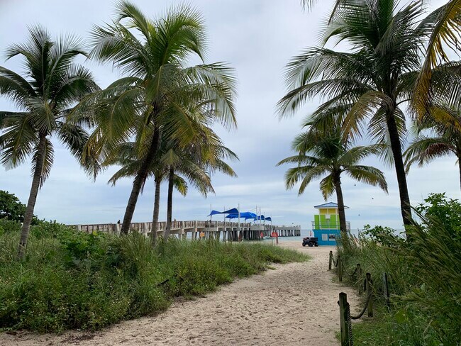 Building Photo - 3208 SE 11th St