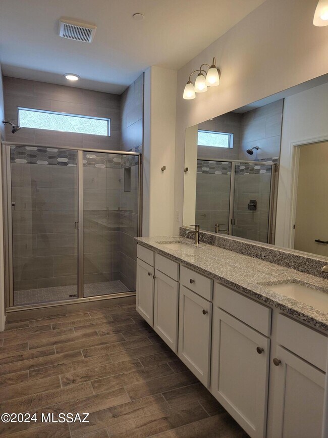 Building Photo - 5595 S Adero Cyn Trl