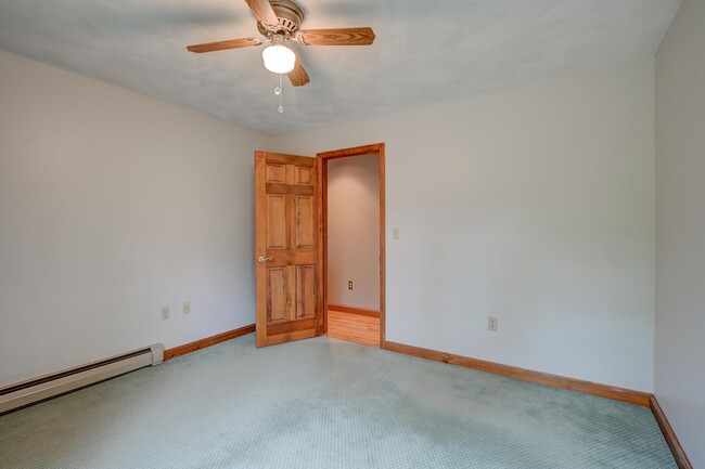 Building Photo - 57 Fawn Dr