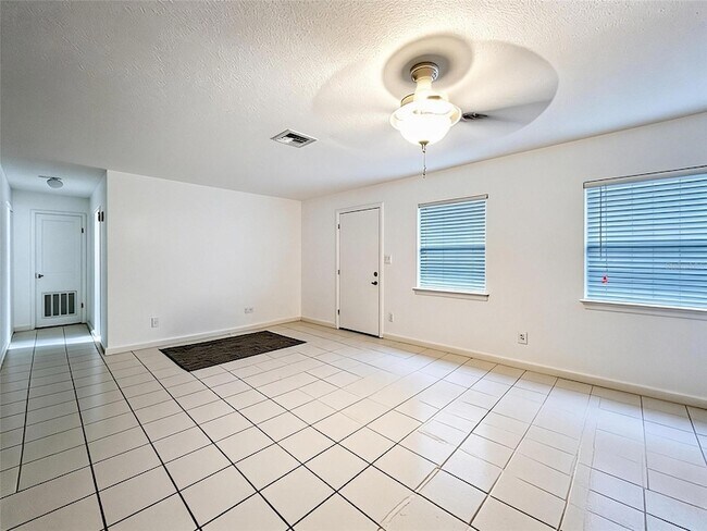 Building Photo - 272 Florida Pkwy