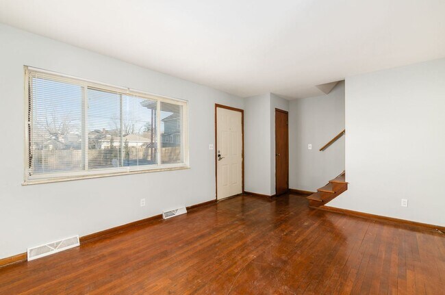 Building Photo - 1501 Linwood Ave