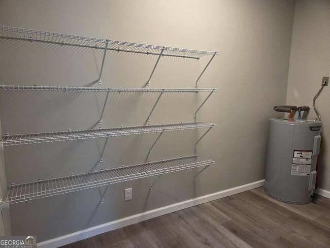 Building Photo - 311 Jerriel St