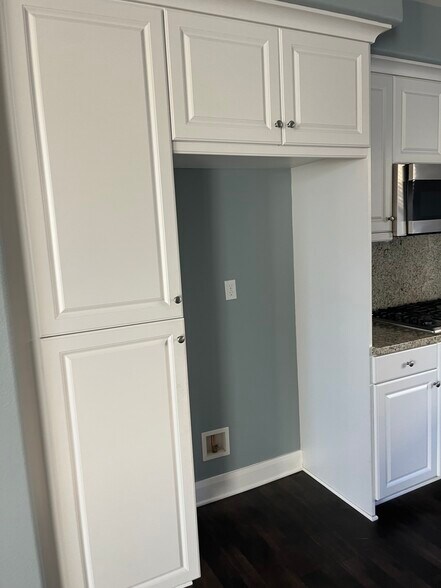 Building Photo - 7363 Luminaire Pl