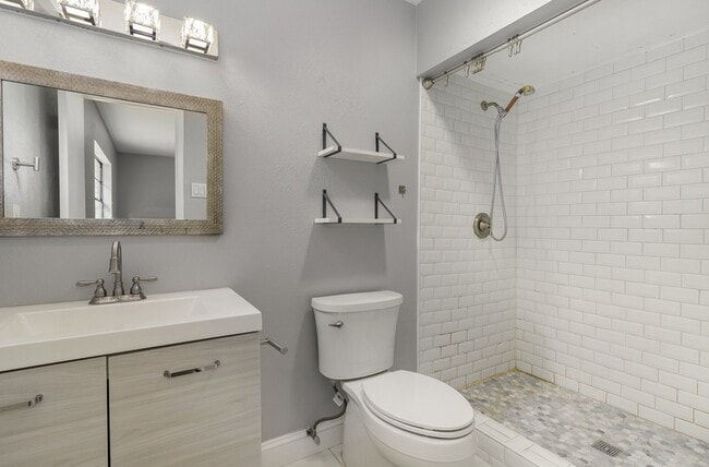 Building Photo - 5204 Worley Dr