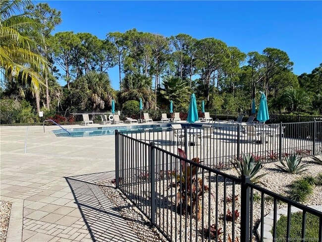 Building Photo - 3701 NW Willow Creek Dr