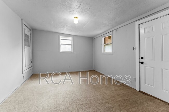 Building Photo - 126 N Arsenal Ave