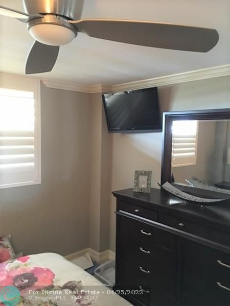 Building Photo - 1777 SE 15th St