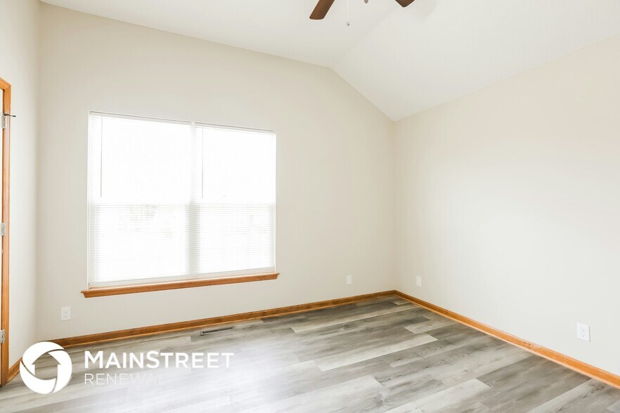 Building Photo - 5508 Scenic Dr