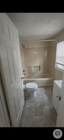 Building Photo - 2401 Ruffin St