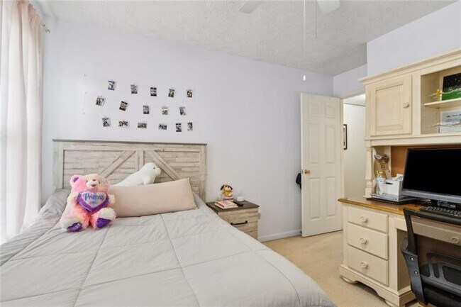 Building Photo - 436 Shenandoah Ct