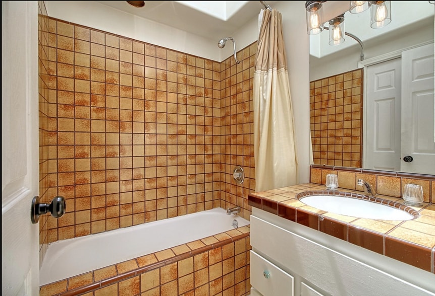 Building Photo - 157 Newbury Ln