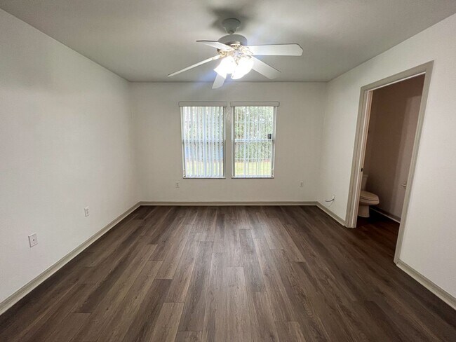 Building Photo - 3BR/2BA Home in Gated Turkey Creek!