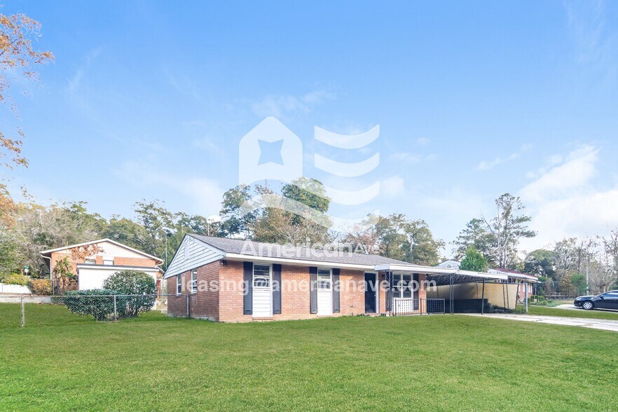 Building Photo - 4707 Wellborn Dr