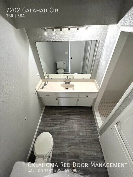 Building Photo - 7202 Galahad Cir