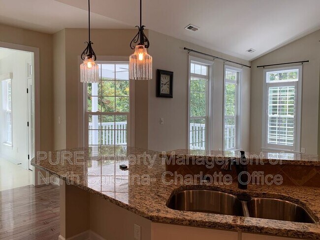 Building Photo - 1289 Winged Foot Dr