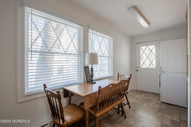 Building Photo - 320 Worthington Ave