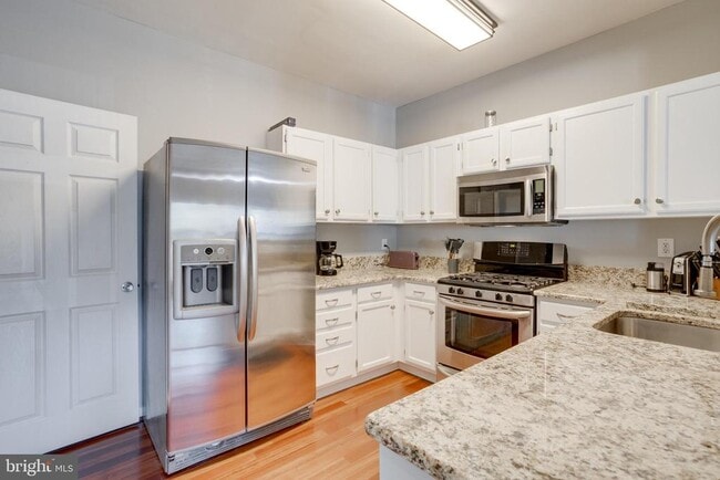 Building Photo - 14304 Rosy Ln