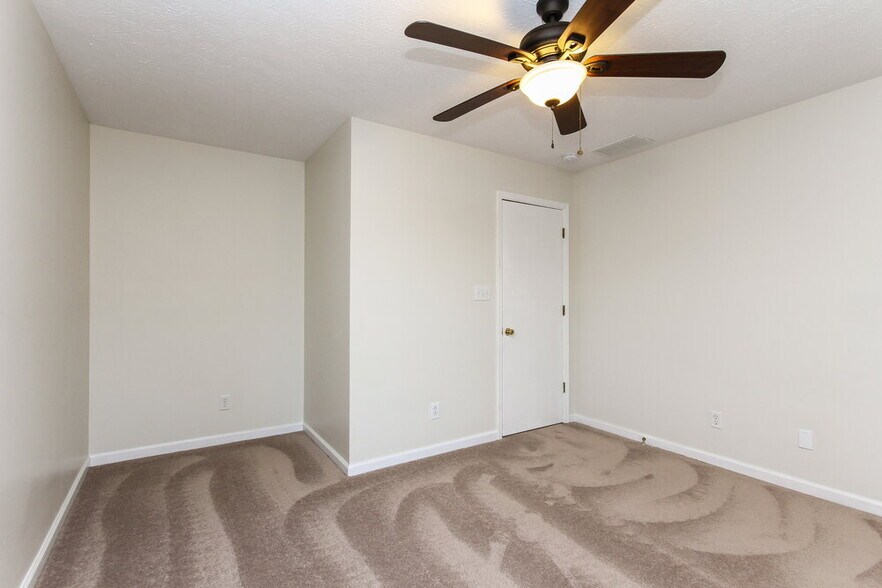 Building Photo - 1237 Silver Ridge Ln