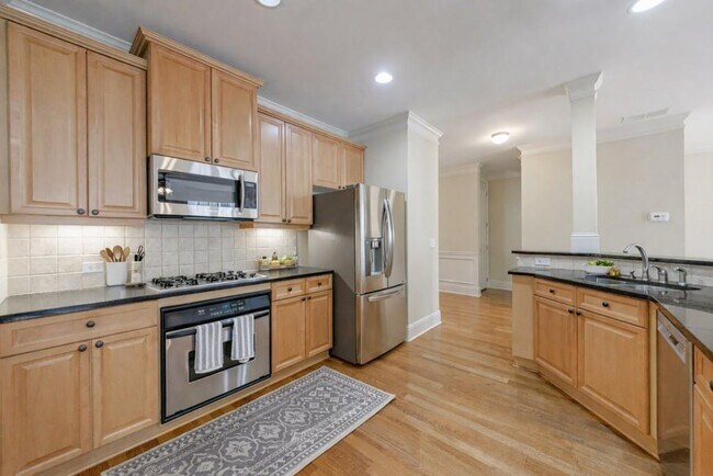 Building Photo - 10293 Midway Ave