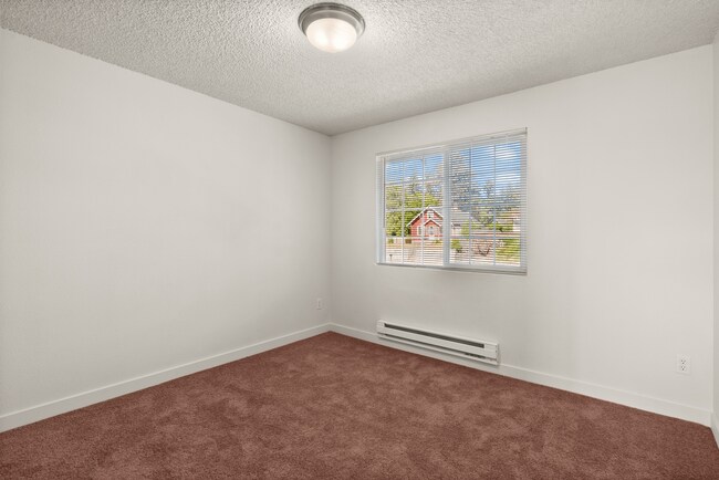 Bedroom - Orchard Ridge Apartments