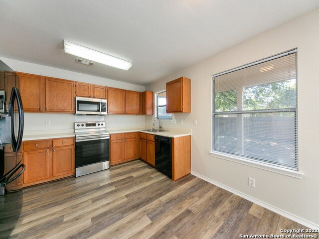 Building Photo - 9102 Valhalla-