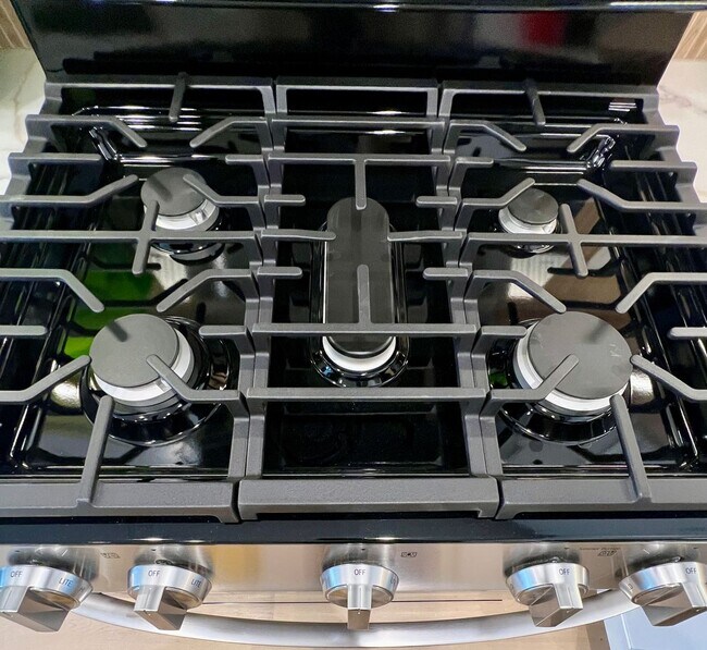 Building Photo - 4231 S Champlain Ave