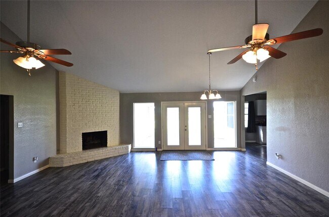 Building Photo - 3543 Tamarisk Ln