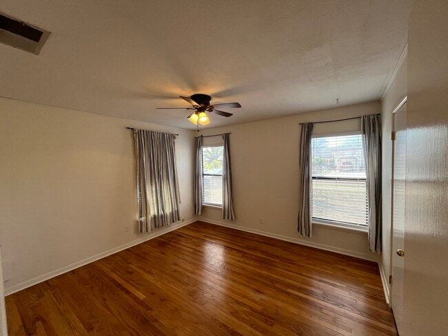 Building Photo - 419 Shannon Lee St