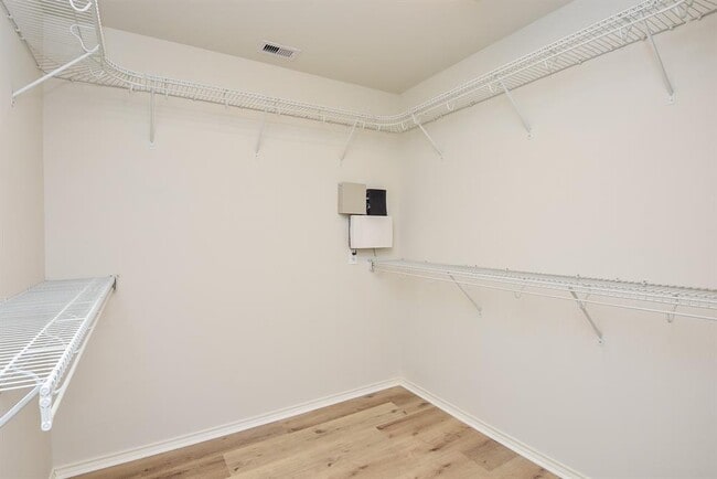 Building Photo - 7223 Toad Hollow