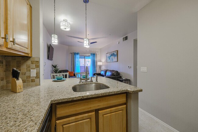 Building Photo - 14950 W Mountain View Blvd