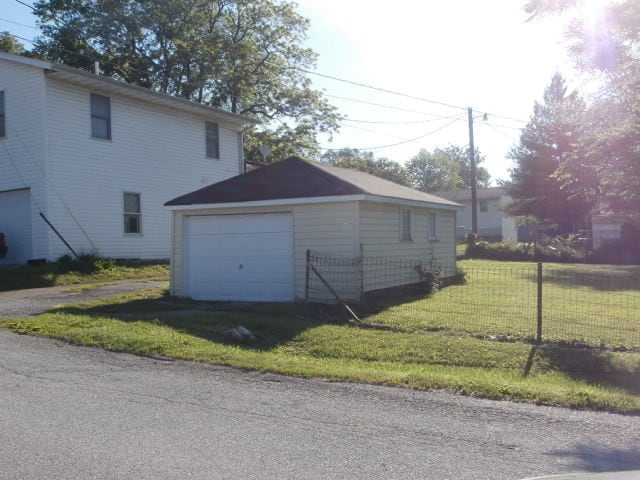 Building Photo - 3806 Tilden St