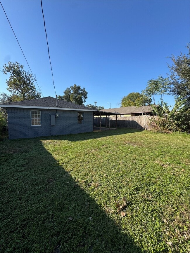 Building Photo - 7022 Goldspier St