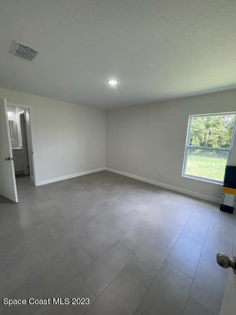 Building Photo - 835 Kenilworth Ct