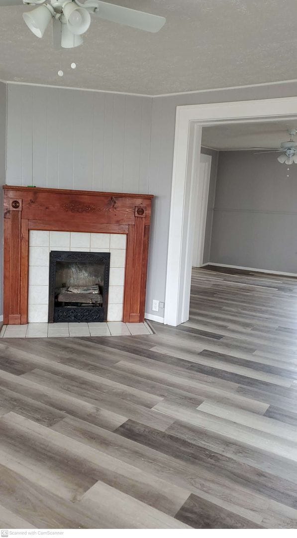 Building Photo - Renovated 3 bed 1 bath home with washer/dryer hook ups!